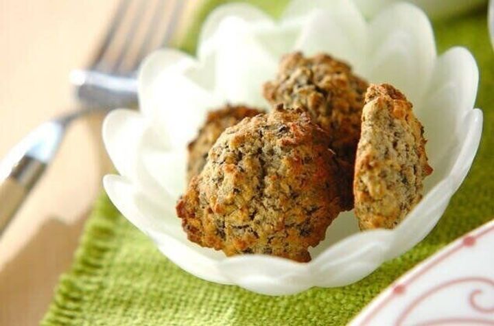 ゴマ入りおからクッキー(オートミール入り)