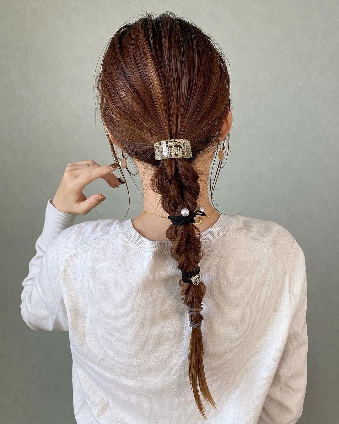 40代女性に似合う不器用でも簡単にできるヘアアレンジ！おしゃれな編み下ろしヘアアレンジ