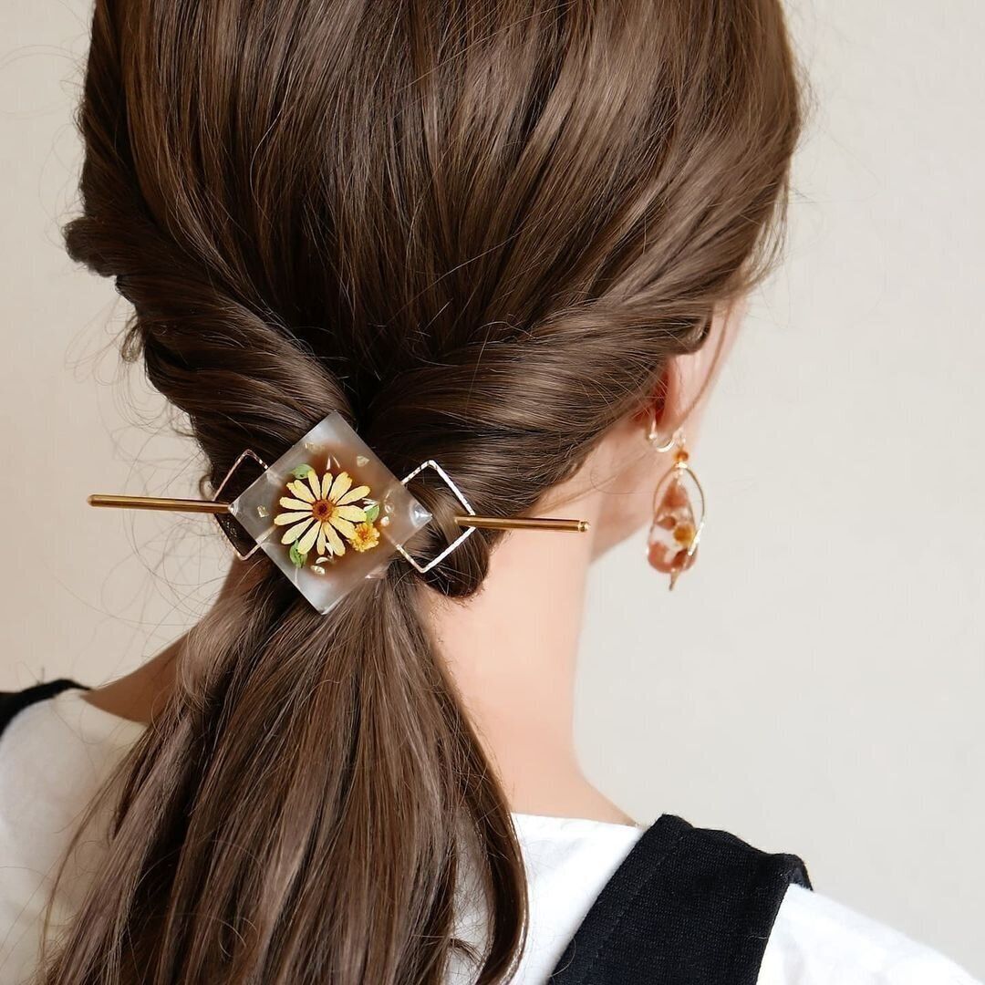 40代女性に似合う不器用でも簡単にできるヘアアレンジ！くるりんぱで大人のポニーテール