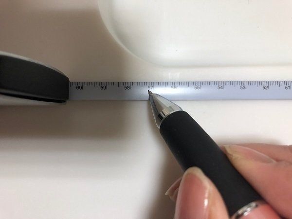 無印良品の「書き込めるメジャー」はメモリが逆