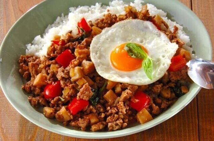 簡単節約!豚ひき肉でガパオライス