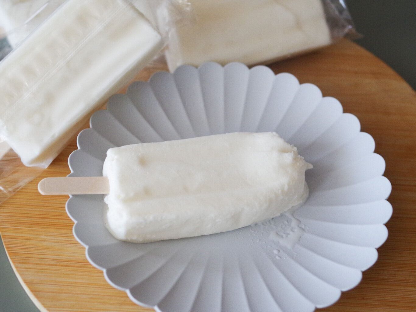 ハイコスパ【ロピア】新作アイス“恋シャリ”が絶品！1本約43円で家計に優しい