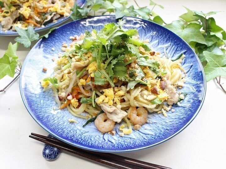 残り野菜で作るパッタイ風焼きそば