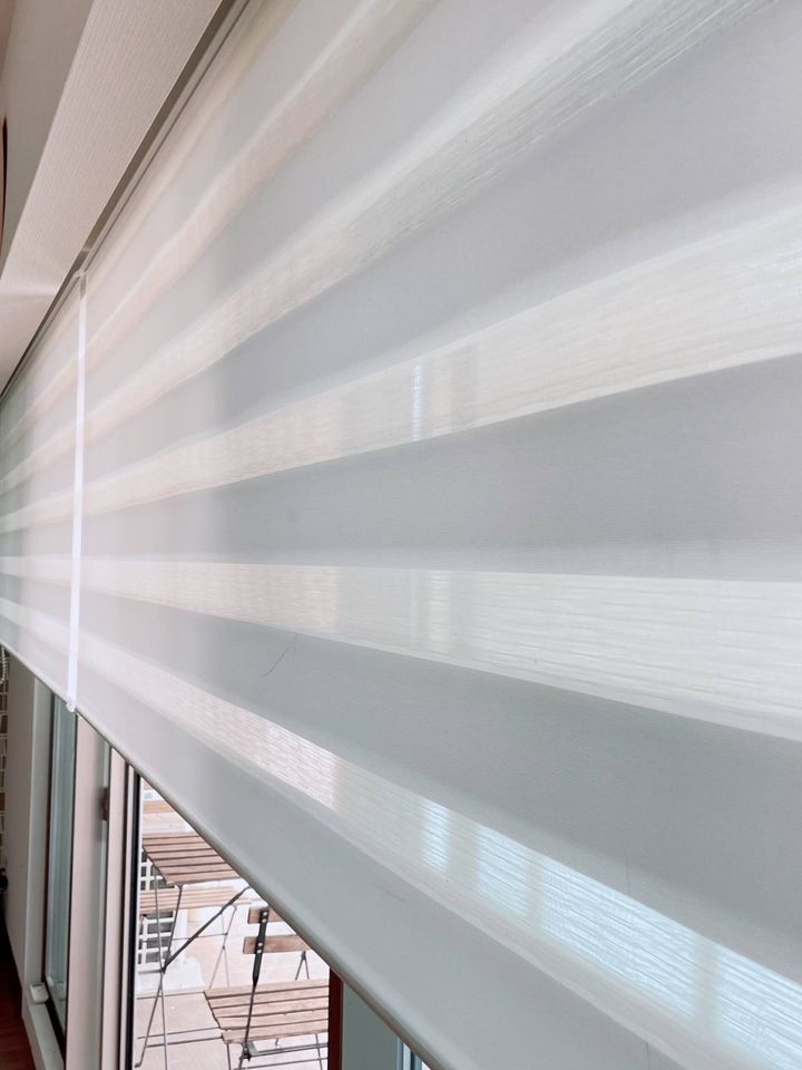 洗わなくていいブラインドやロールカーテンよりむしろラク