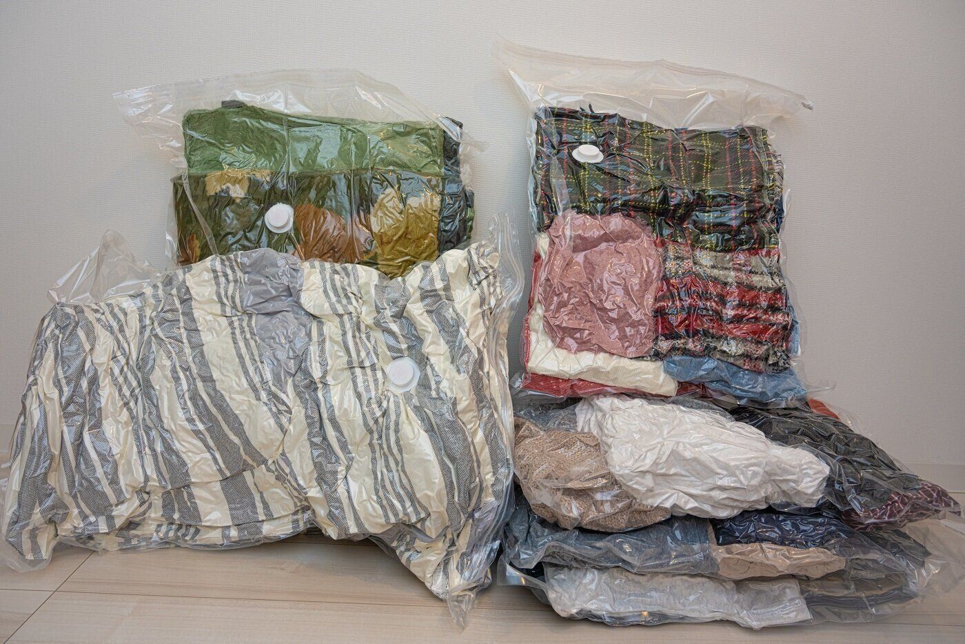 布団圧縮袋ならニトリが人気！掃除機不要タイプや敷布団対応などおすすめ11選紹介