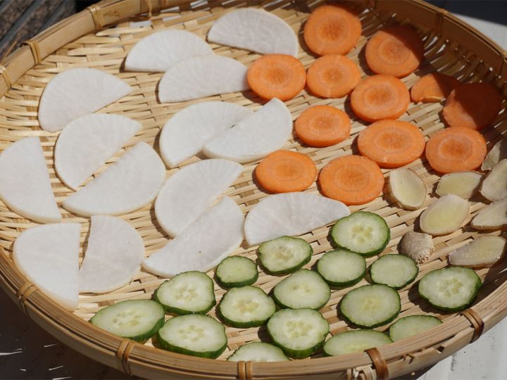 ベランダでもok 干し野菜の作り方 保存方法 おすすめレシピ サンキュ ベランダでもok 干し野菜の作り方 保存方法 おすすめレシピ サンキュ