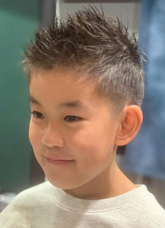 ジェルでセットをしてカッコよく！王道ソフトモヒカン