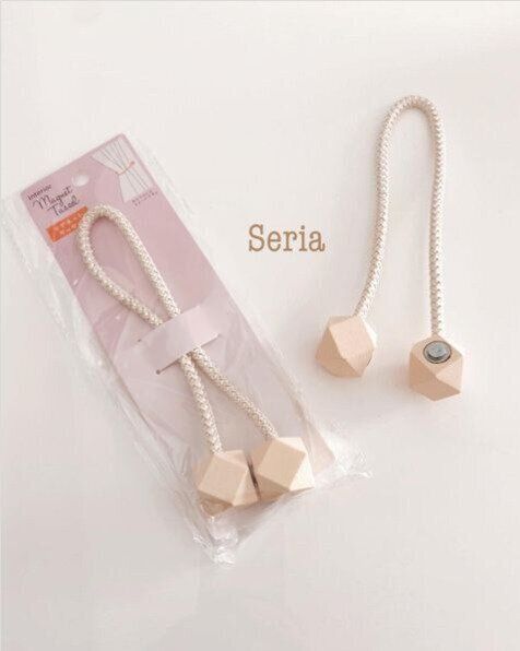 【セリア】おしゃれすぎ！高見え感抜群なカーテンタッセルがセリアなら110円