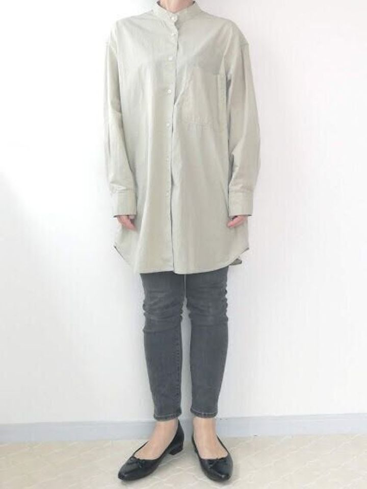 もはや定番 バンドカラーシャツ 21春 40代はどう着こなすのが正解 サンキュ もはや定番 バンドカラーシャツ 21春 40代はどう着こなすのが正解 サンキュ