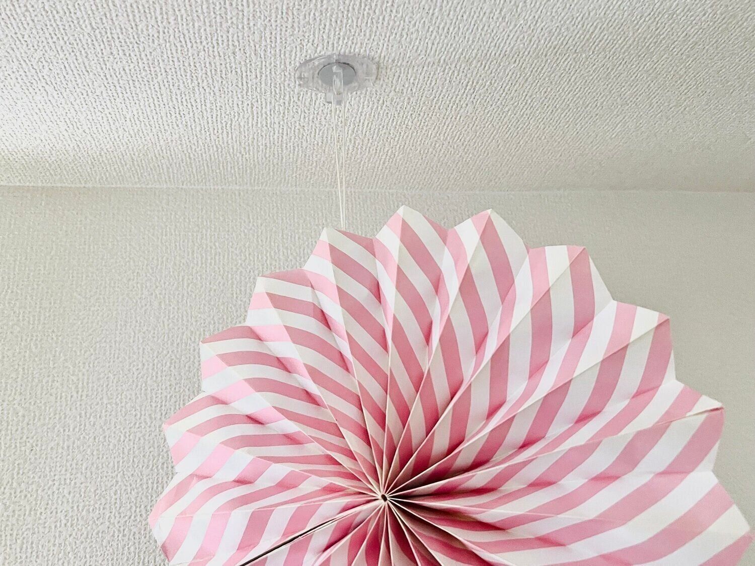 ダイソーで見つけた「きれいにはがせる天デコフック」は優れもの！