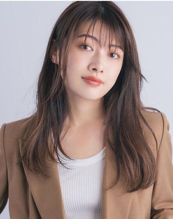 ナチュラルで上品な質感が丁度いい！ゆるふわロング