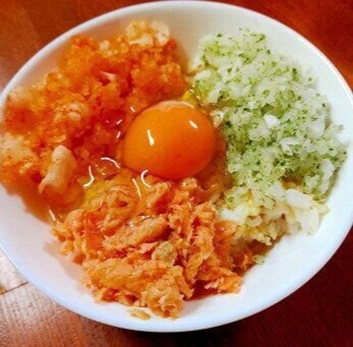 【大根おろし】超簡単★大根おろし2色のせ♪夏の爽やか卵かけご飯