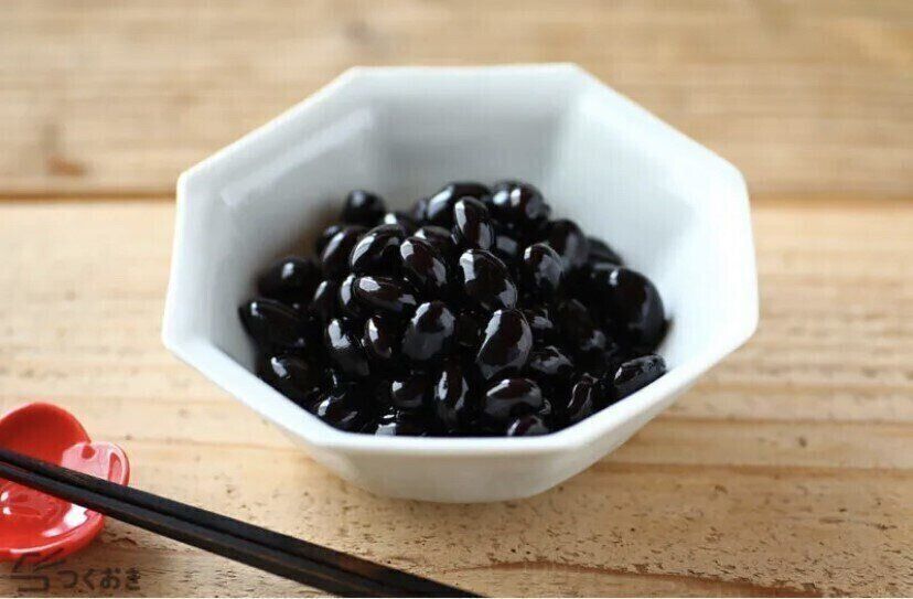 初心者でもふっくら仕上がる超簡単な黒豆の煮方