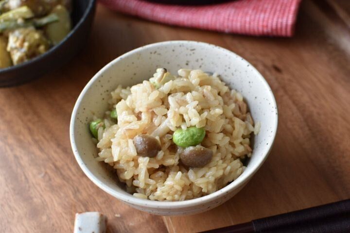 味つけ2つだけ！ツナと枝豆の絶品炊き込みごはん