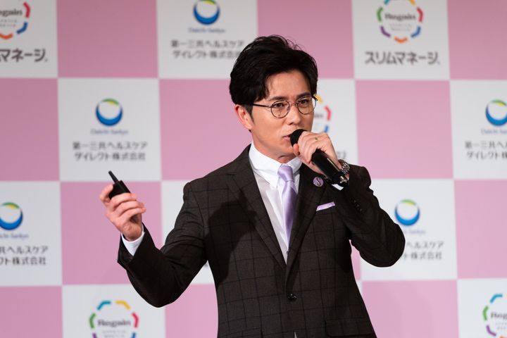 プレゼンをする藤森慎吾さん