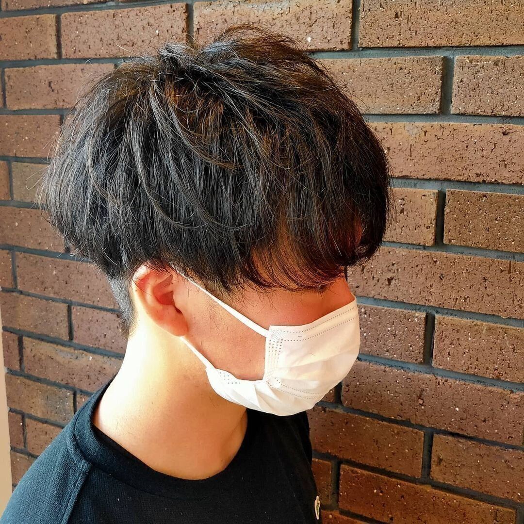 かっこいい高校生男子になれる！刈り上げ高めのマッシュスタイル