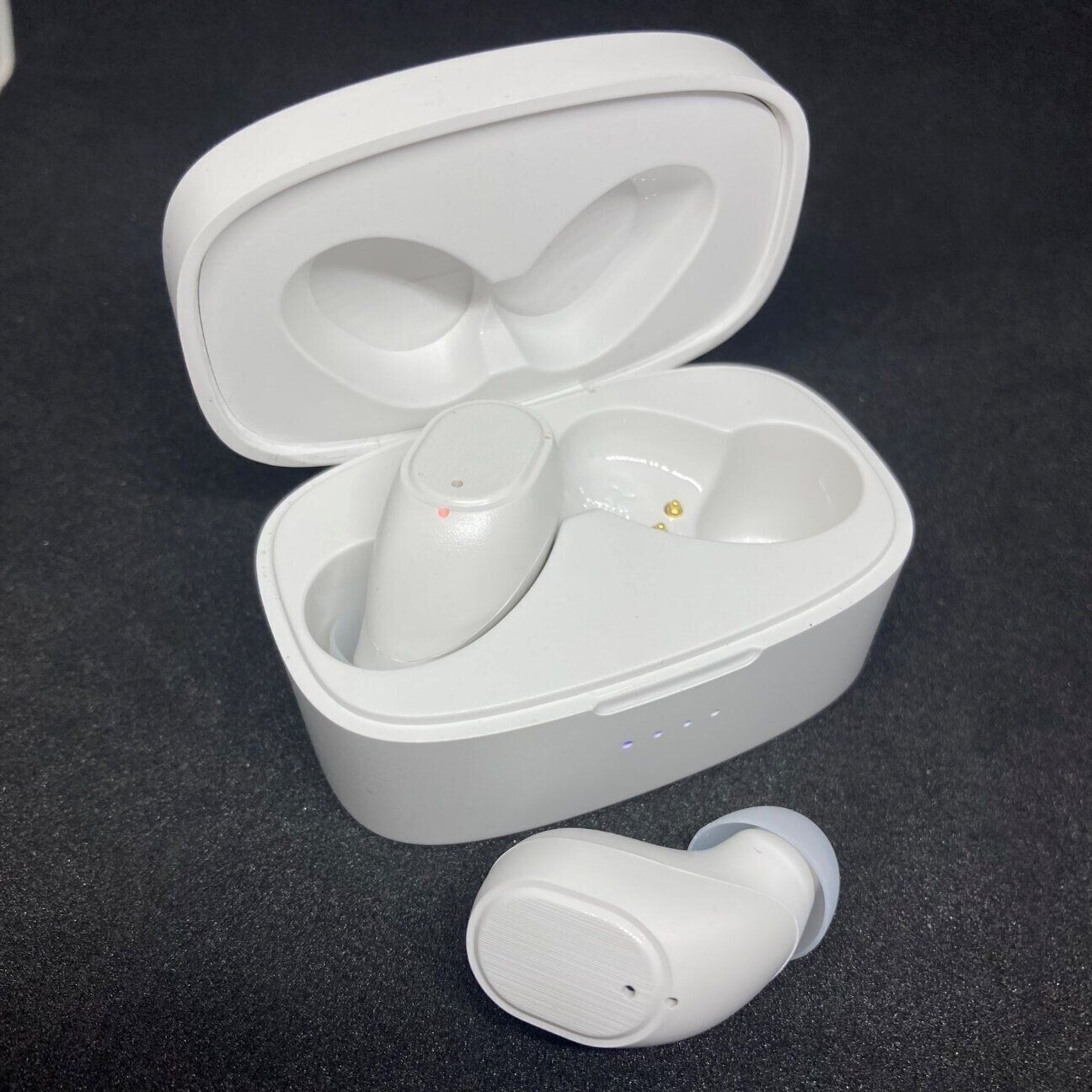 おすすめ1：進化した「完全ワイヤレスイヤホン」