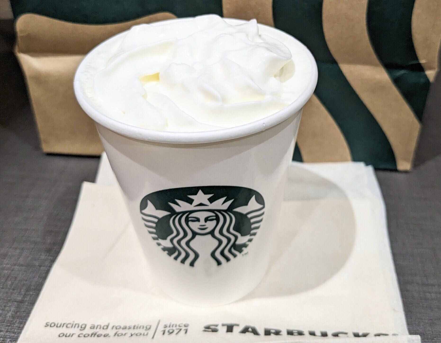 スターバックス　ホワイトホットチョコレート