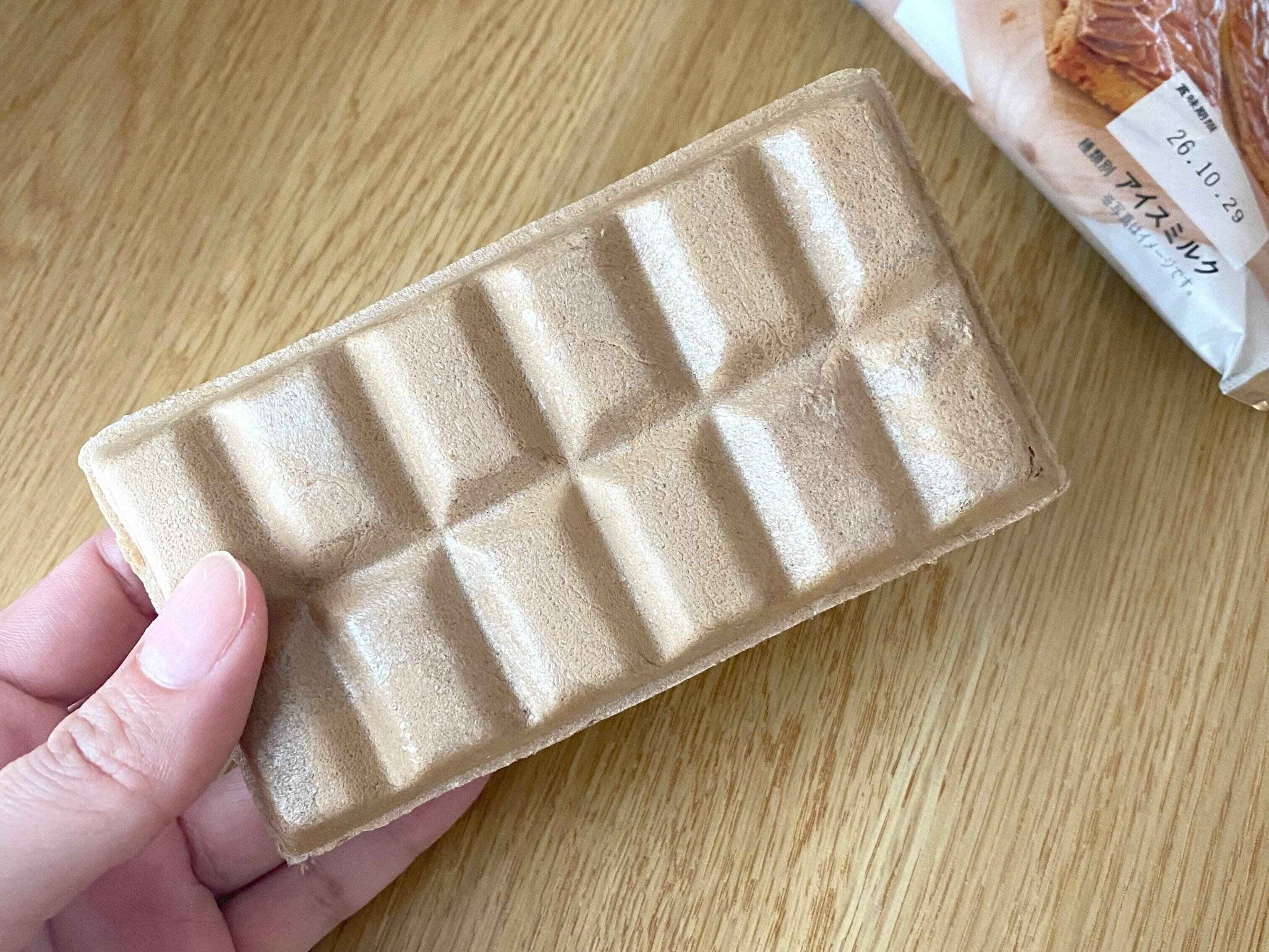 DESSERTモナカ 北海道産発酵バターとアーモンドのフロランタン