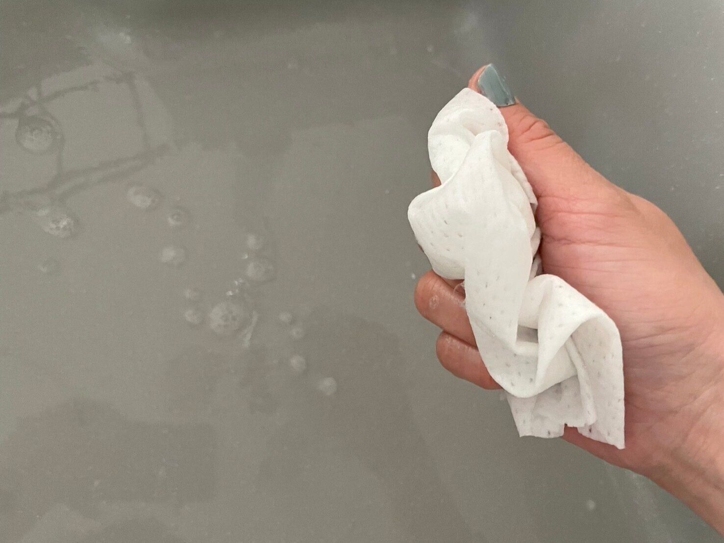 【セリア】洗剤不要で泡立つ！アウトドアシーズンに最適、これ1つで洗剤いらずのキッチンクロス