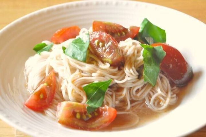 ガスパチョソースの冷製スパゲティー