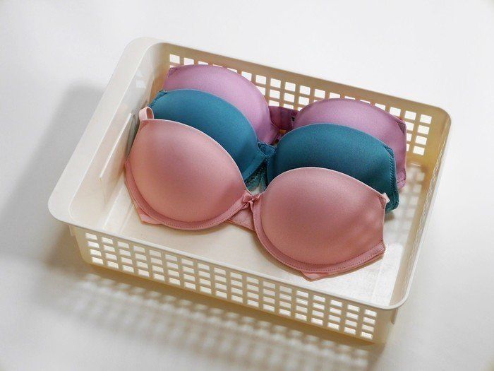ブラジャーのたたみ方