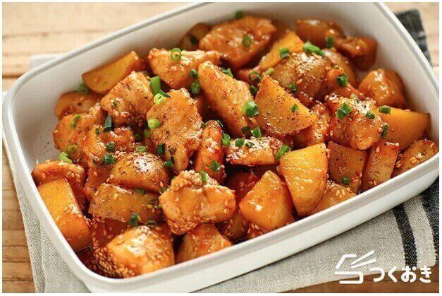 鶏むね肉とじゃがいもの甘辛黒こしょう