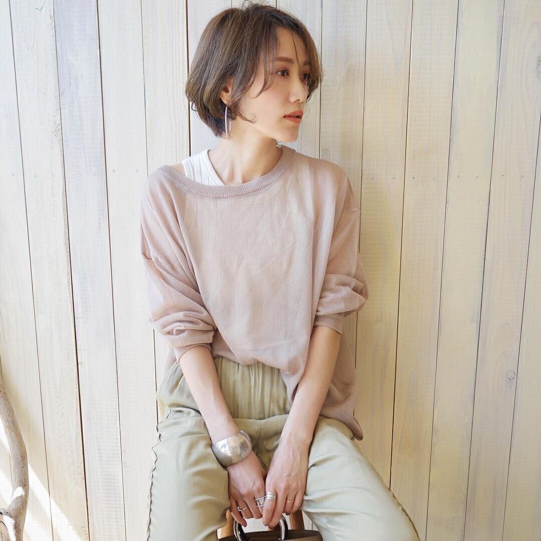  40代女性に似合うふんわりショートヘアスタイル！マッシュボブスタイルでまわりと差のつくヘアを