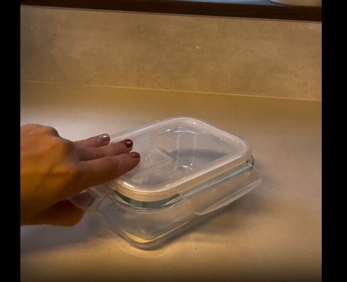【ワッツ】片手で開けられる！ガラスフードコンテナ