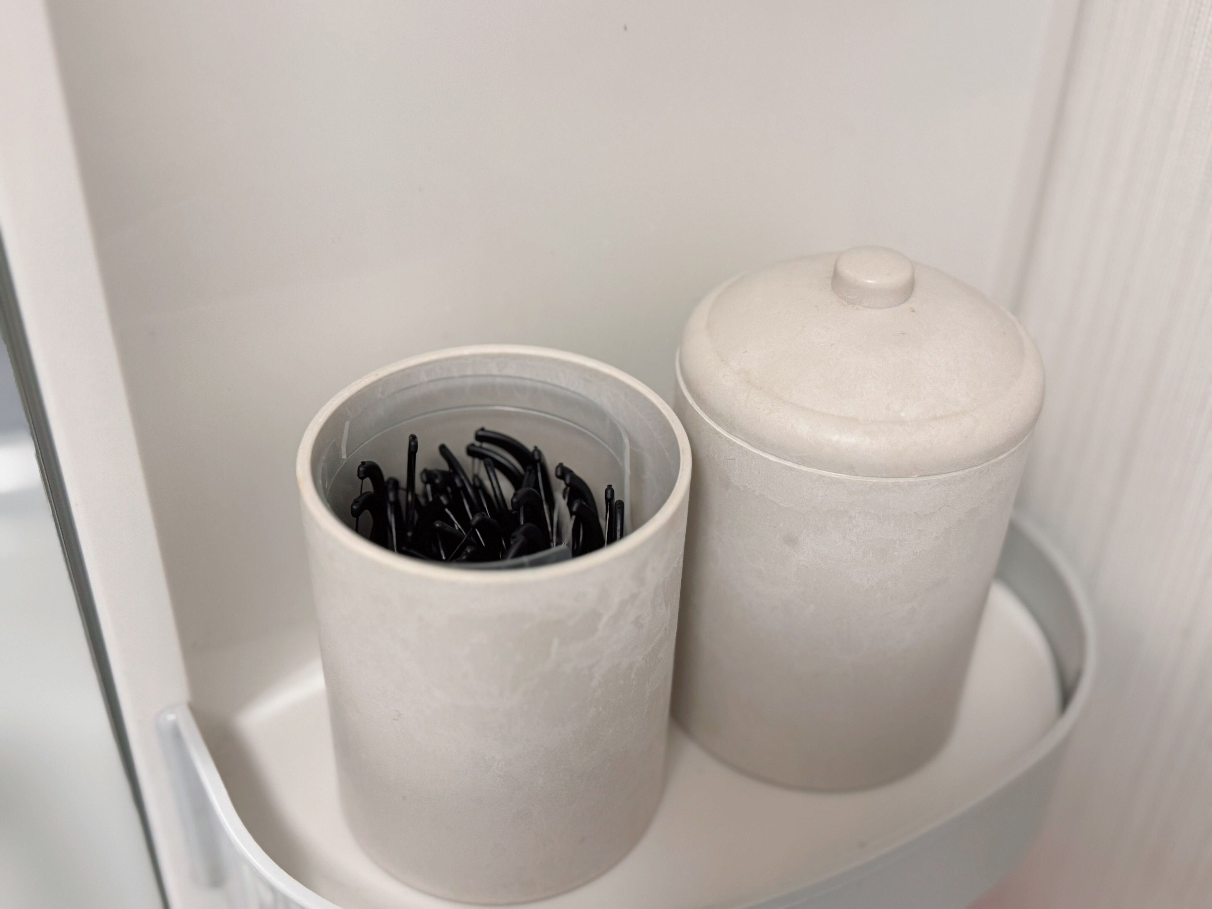 2．フロス&ピック 竹炭