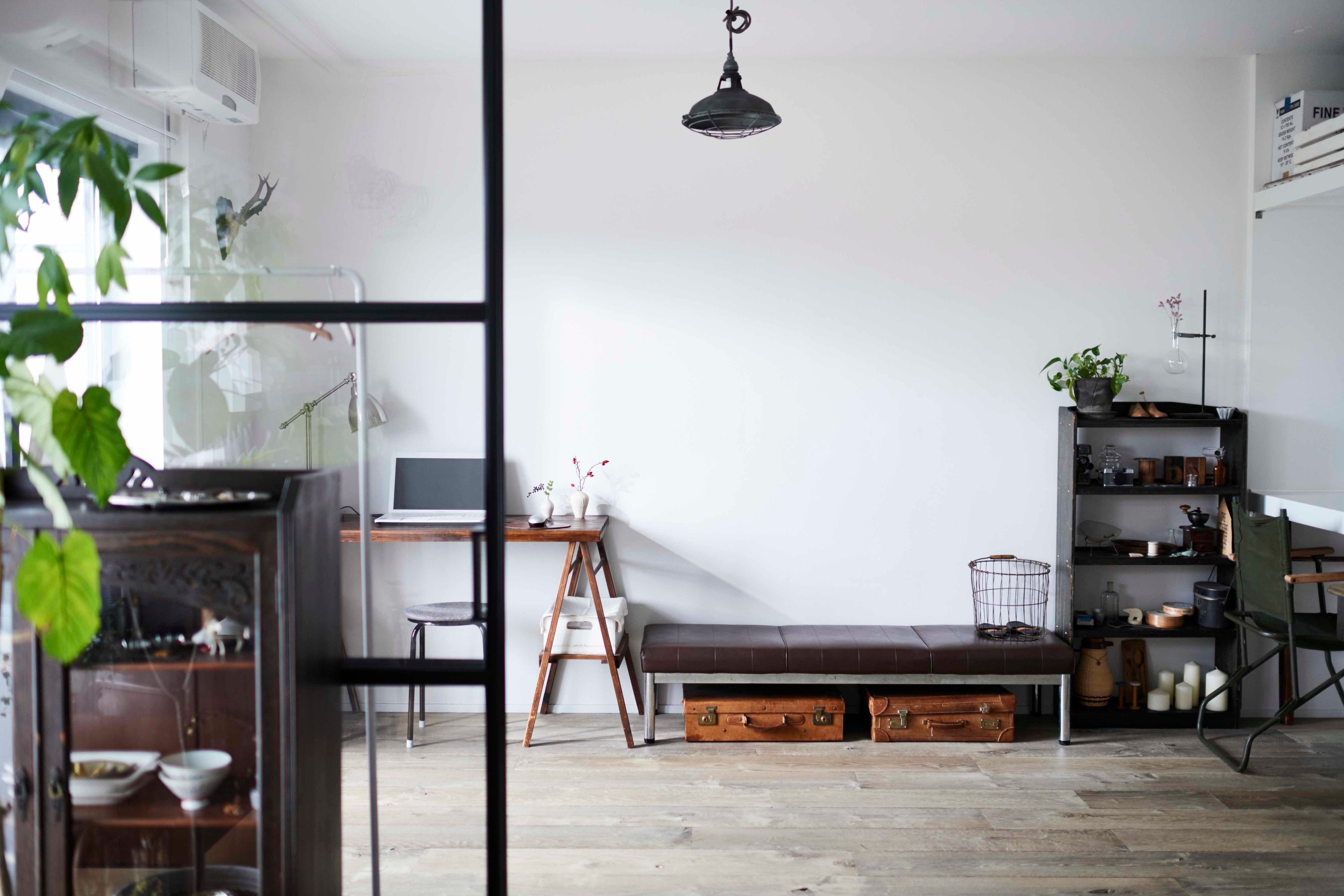 センスがいい家に住む人は 置いてあるものの色数が少ない サンキュ