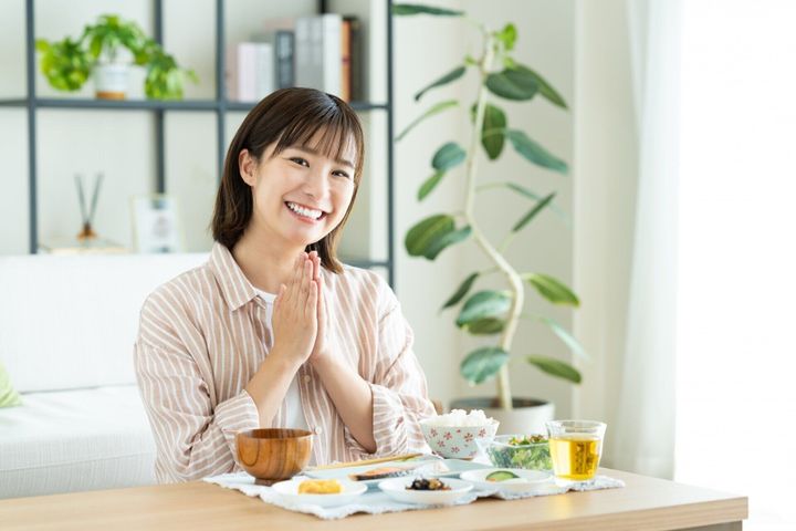 食べるときの正しい姿勢