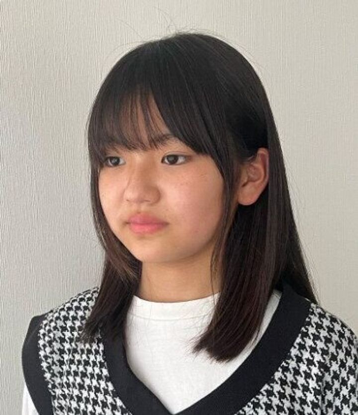 髪全体がまとまりやすい!ストレートミディアム