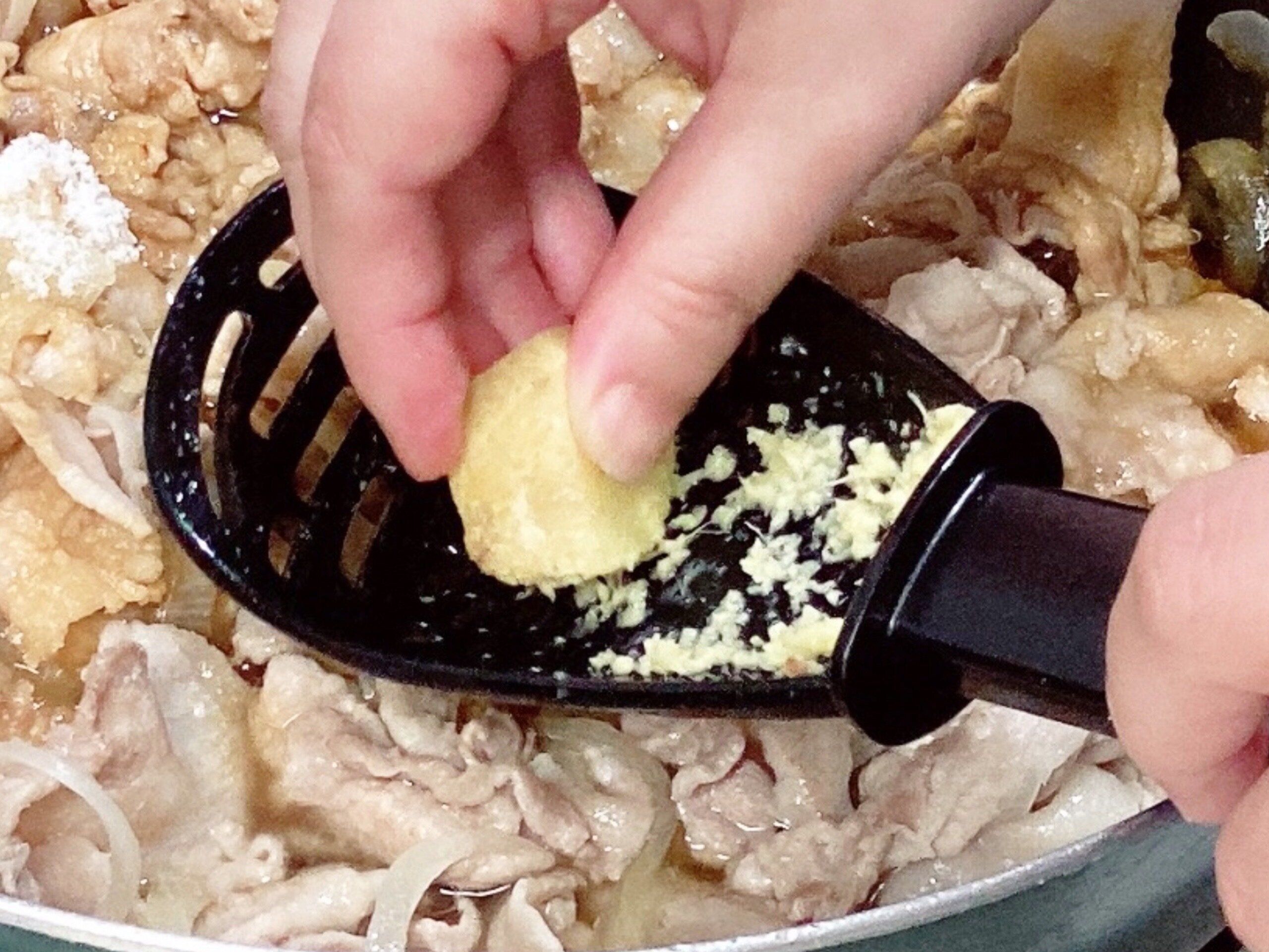 ダイソー万能調理スプーンキッチン用品