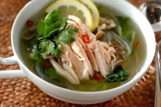 エスニック風冷製スープ