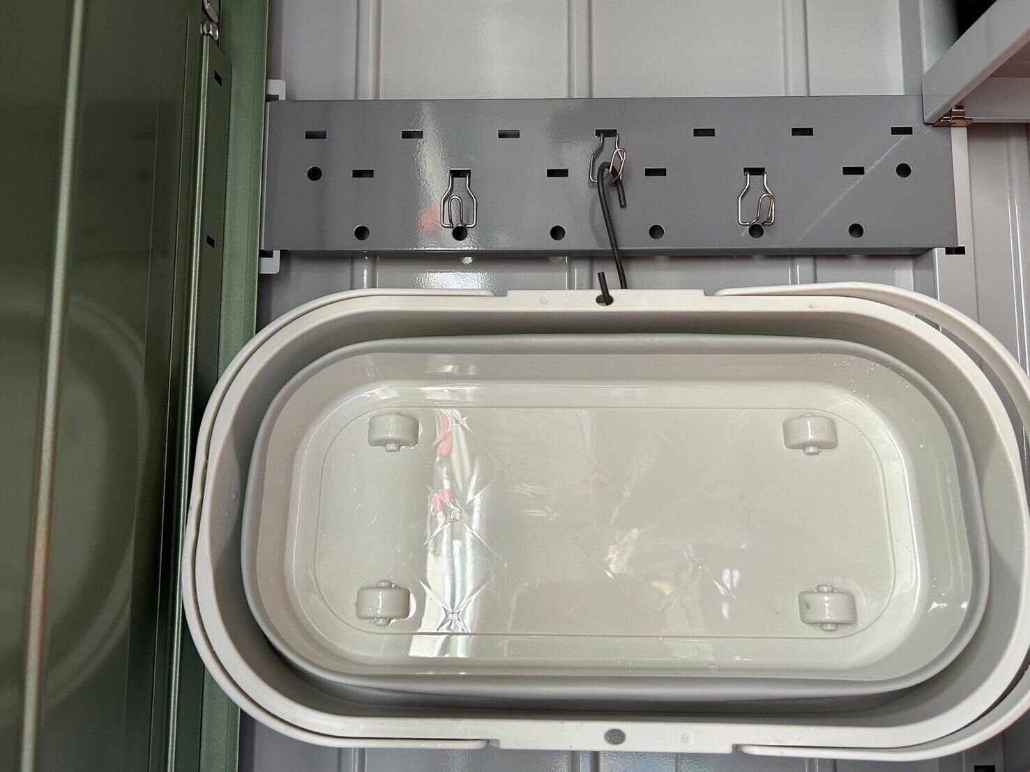 バケツを買うならコレ！ 3COINSの折りたたみバケツは機能性抜群でちょっと違うんです