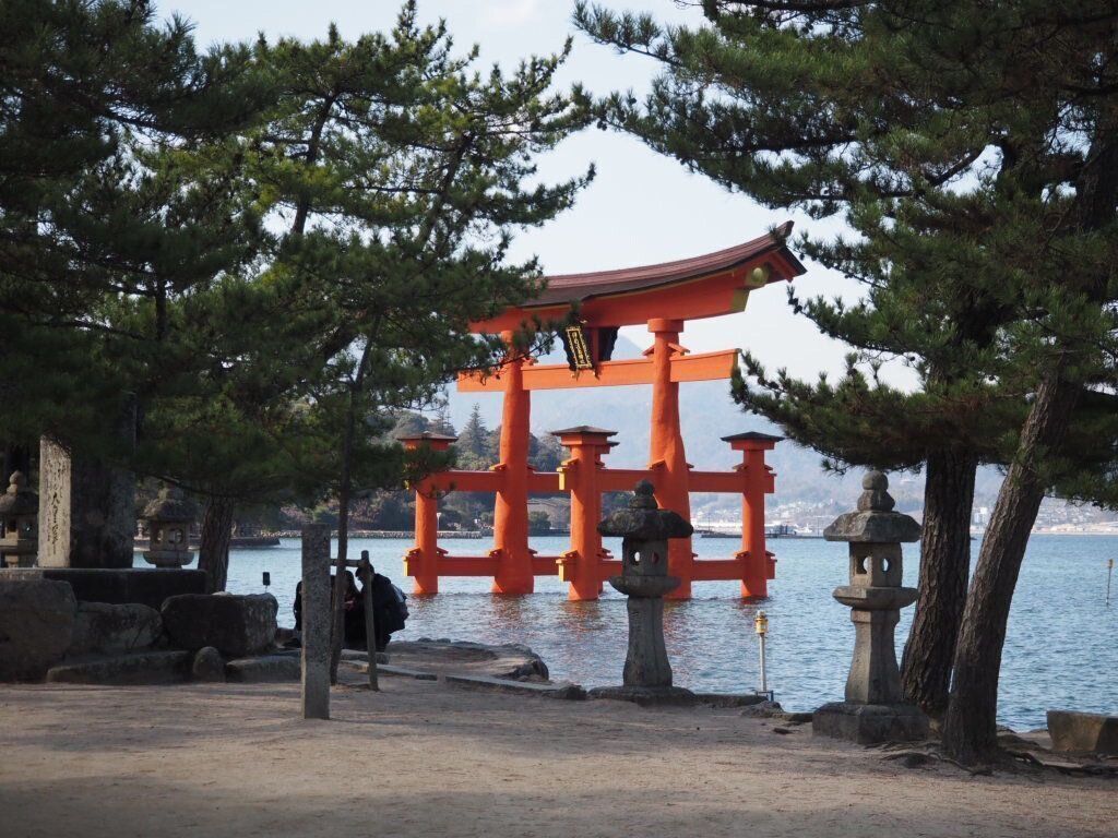 厳島神社の大鳥居