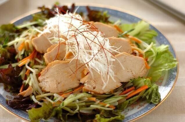 豪華でカンタンチャーシューのサラダ