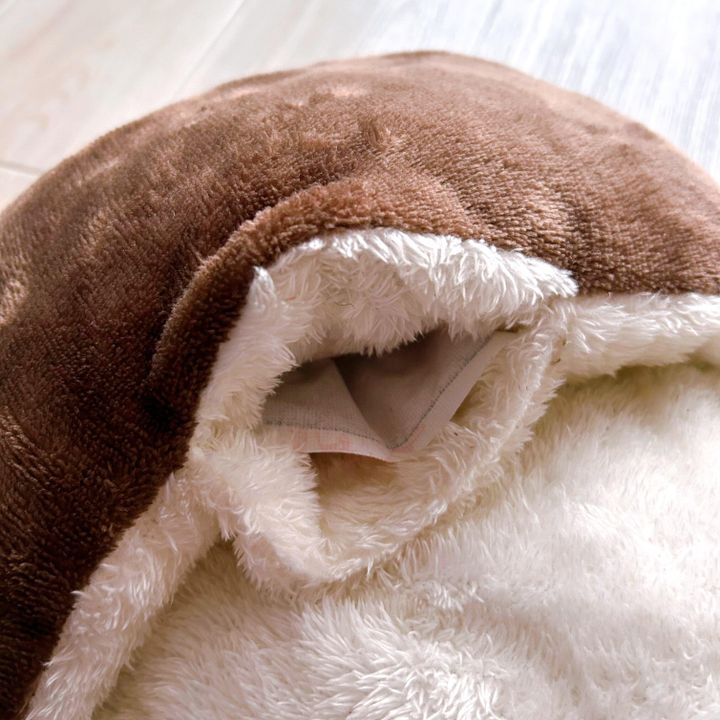 ポケットがついた「フットウォーマー」