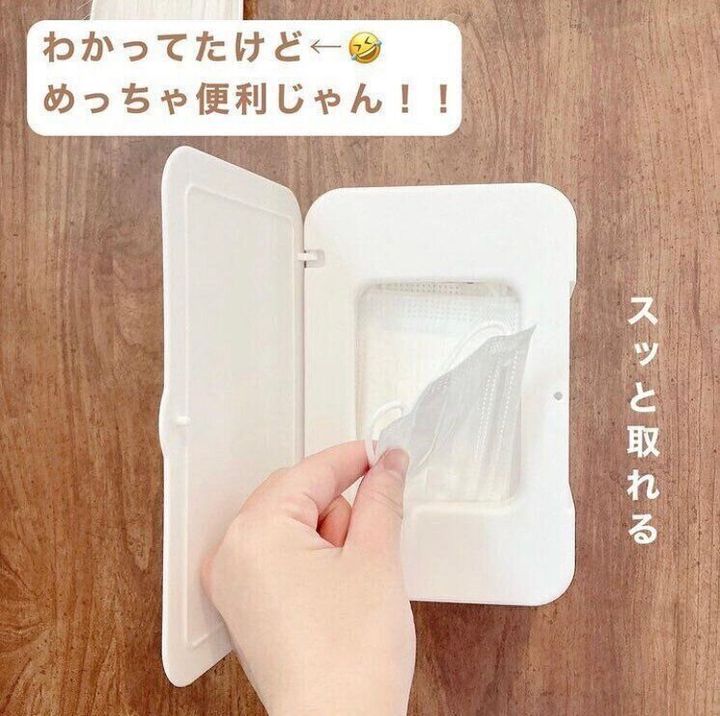 【ダイソー】ペタっと取り付けられる「マグネットマスクホルダー」