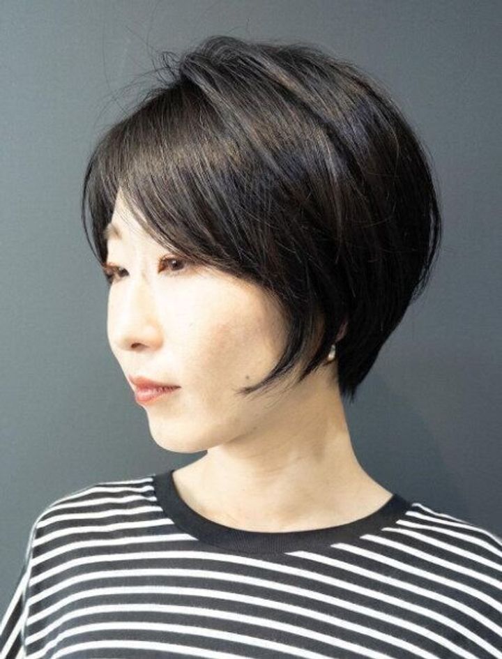 上品に決まる!大人の黒髪ショート
