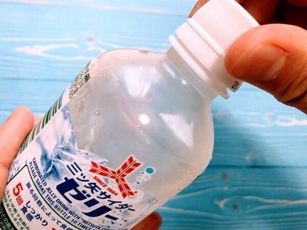 三ツ矢サイダーゼリーをあける