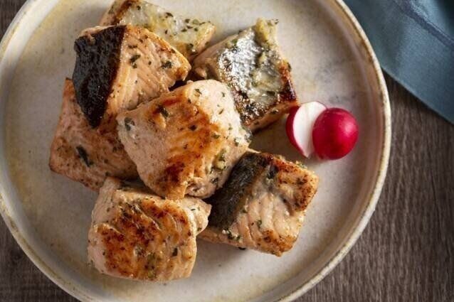 鮭のハーブマリネ焼き