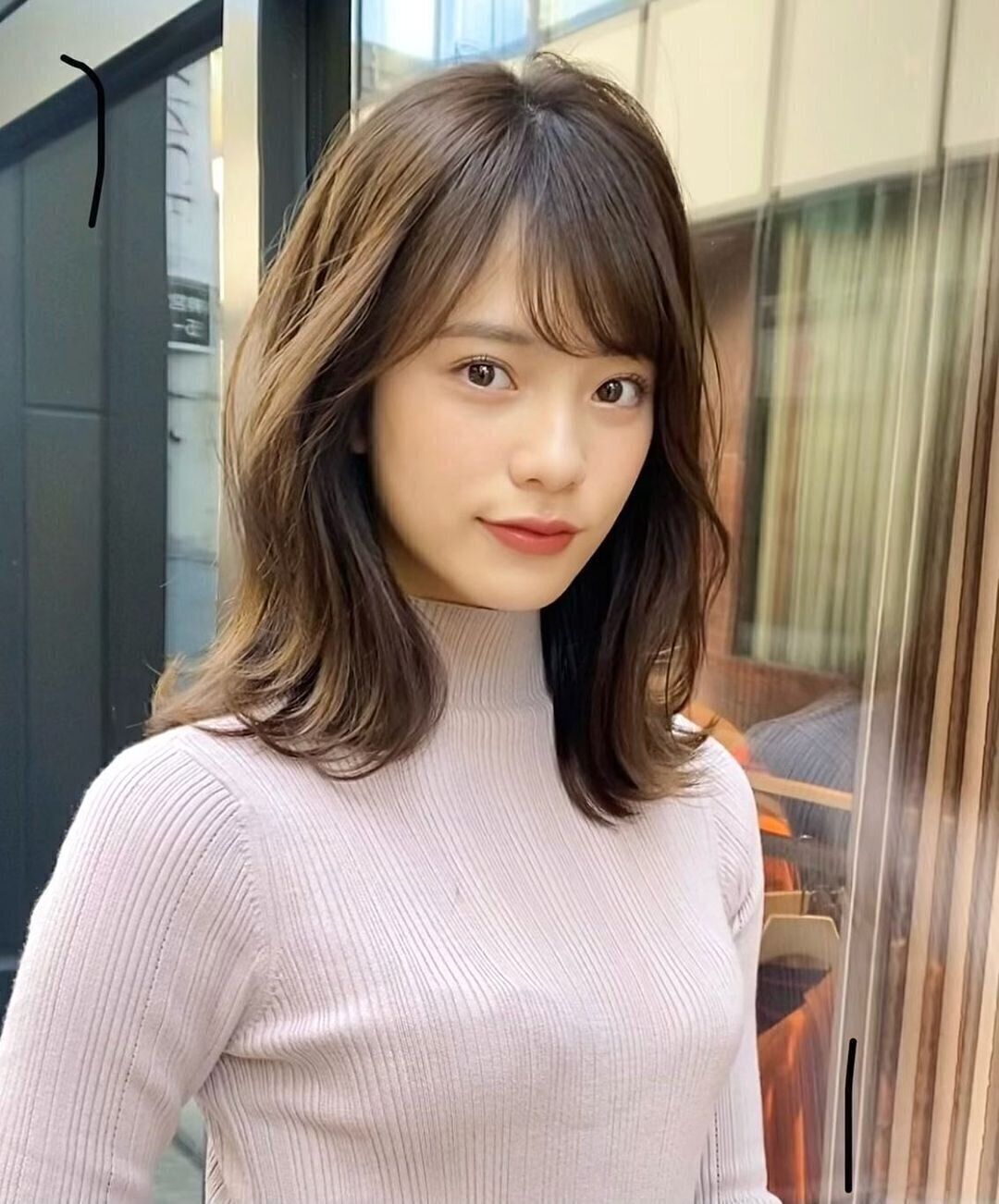 40代女性に人気のセミロング・ミディアムヘア！おしゃれなくびれミディアムヘア