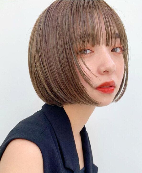 40代女性に似合うボブ。透明感のあるアッシュカラーが旬！ワンレンボブ