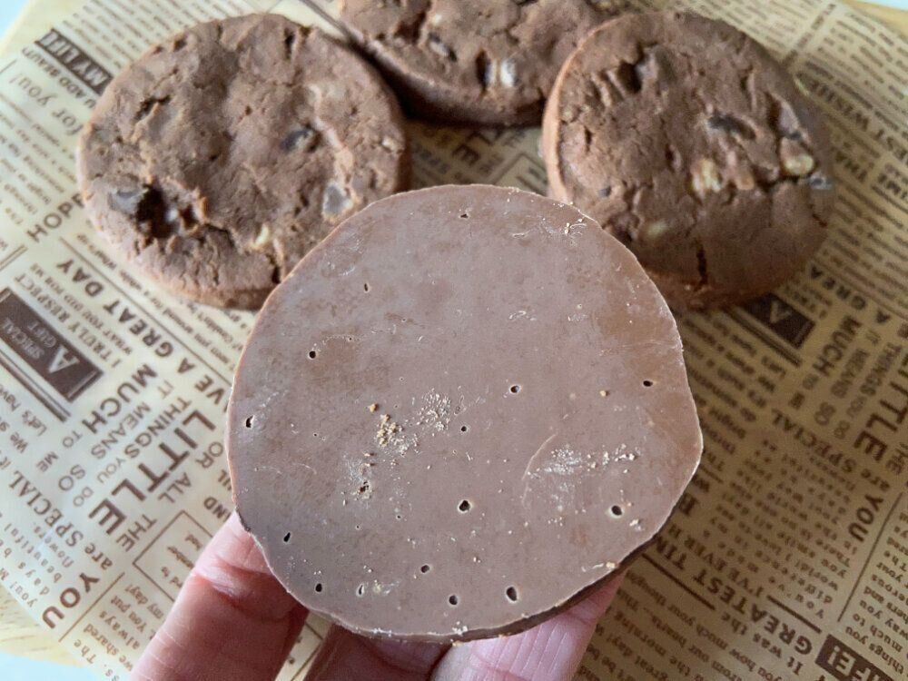 裏面にもチョコ