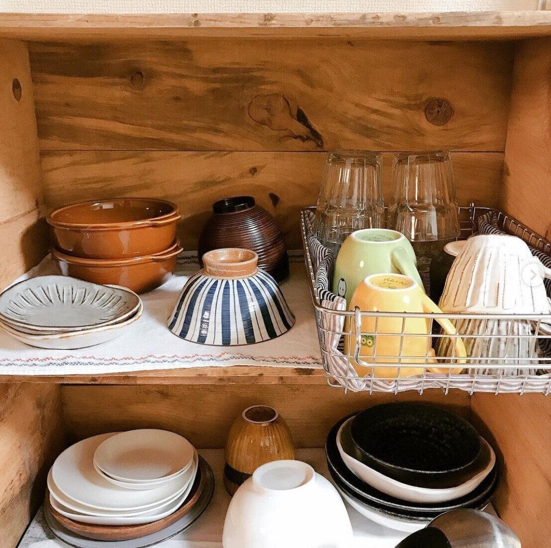 食器棚の収納術 ステキなお宅の食器棚を拝見 みんなはどんな風に食器を収納しているの サンキュ