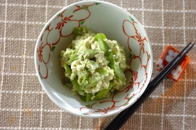 アスパラのアボカド白和え