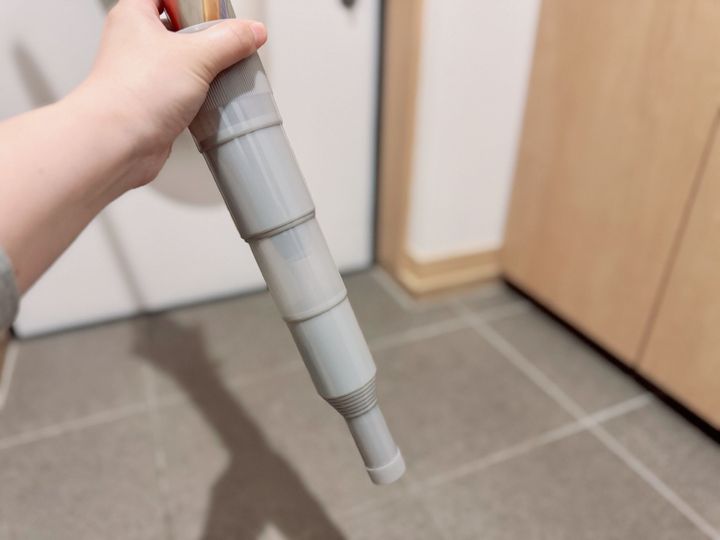 普段使いの傘の先に取り付けるだけ