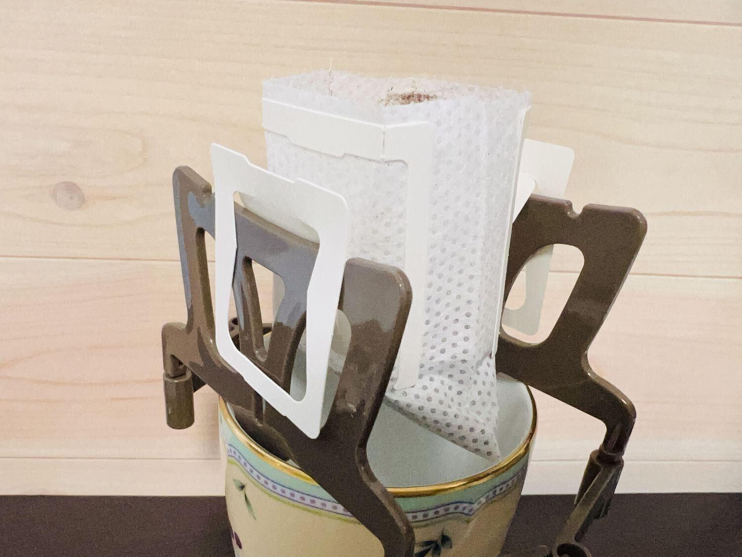 カップの上にセットします